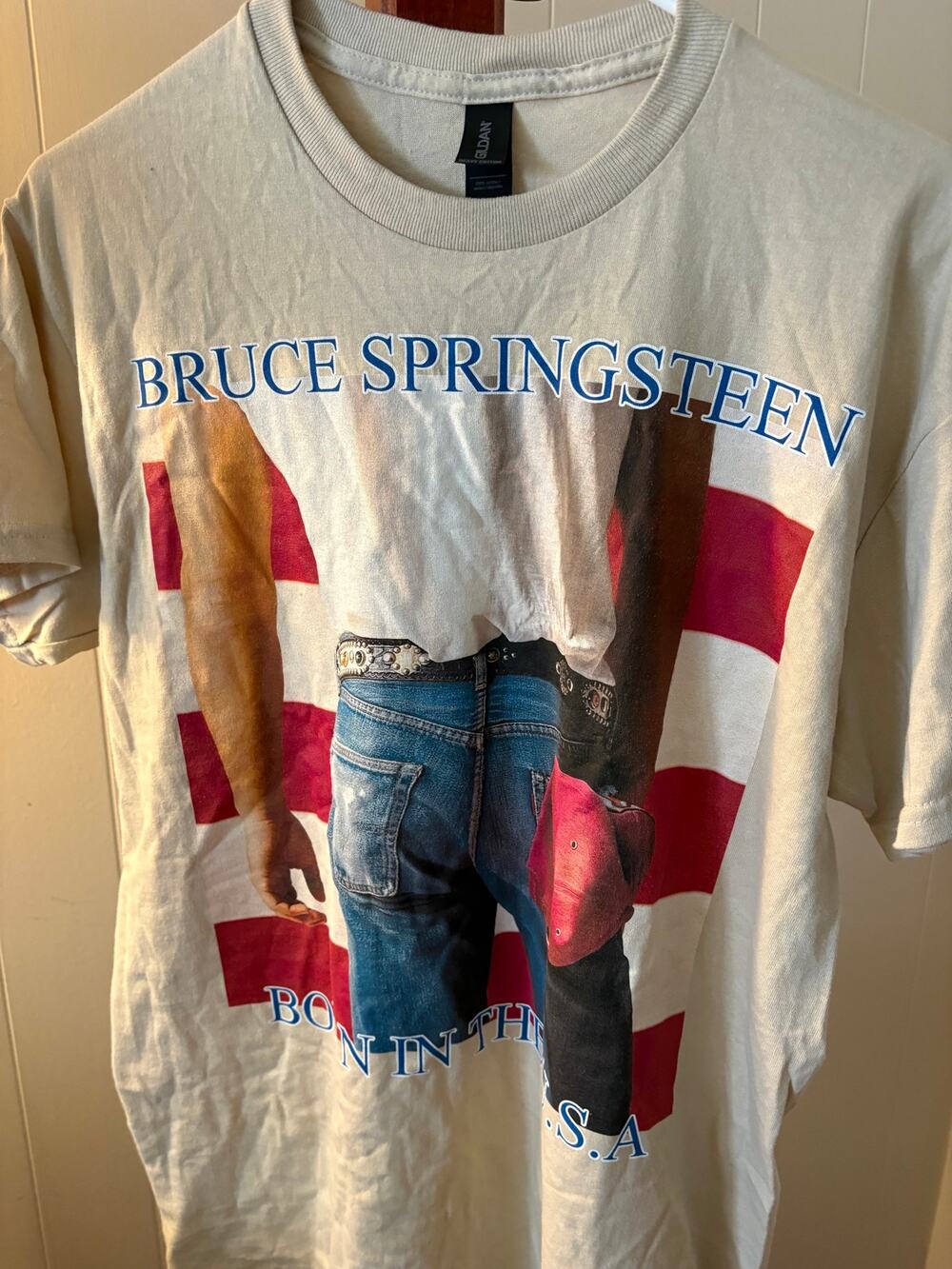 Bruce Springsteen Born In the USA Beige Tee Shirt Men's Medium by Gildan